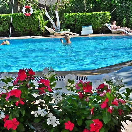 Hotel Tuncer Garden