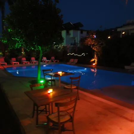 Hotel Tuncer Garden 3*