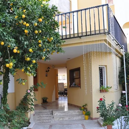 Tuncer Garden Hotel 3*