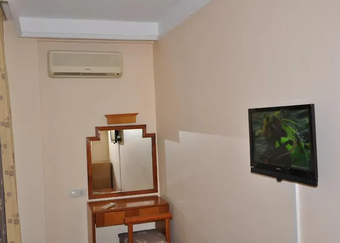 Hotel Tuncer Garden
