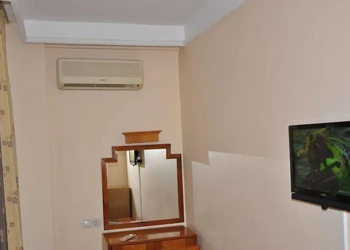 Hotel Tuncer Garden 3*