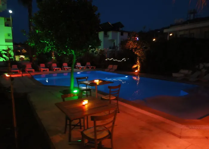 Hotel Tuncer Garden 3*