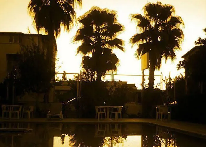 Hotel Tuncer Garden 3*
