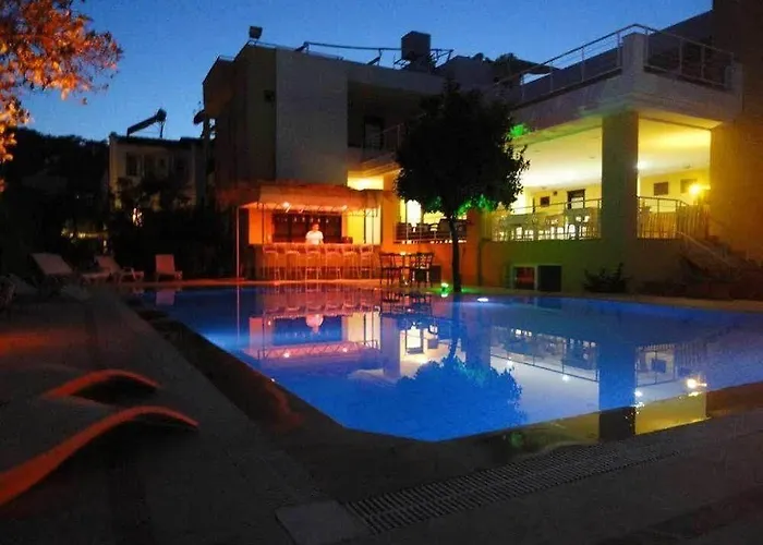 Hotel Tuncer Garden 3*