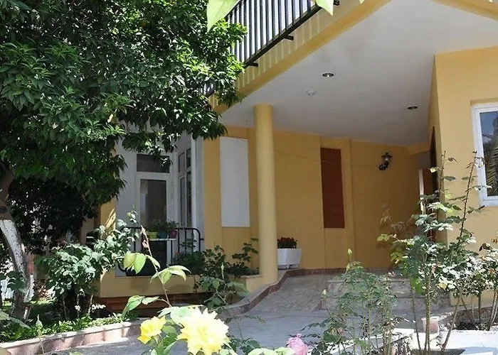 Tuncer Garden Hotel 3*