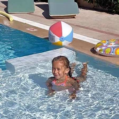 Tuncer Garden Hotel 3*