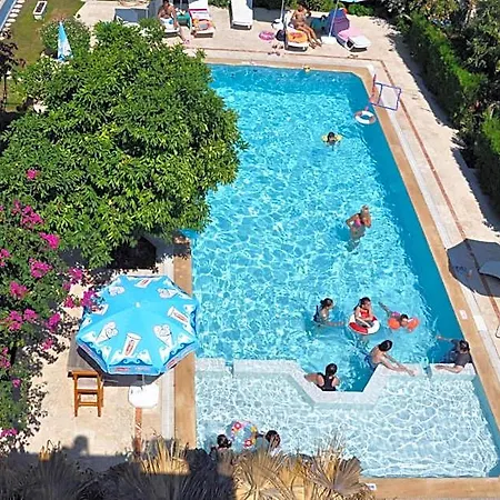 Hotel Tuncer Garden 3*