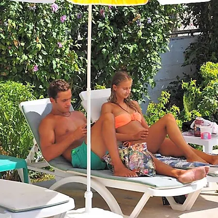 Hotel Tuncer Garden 3*