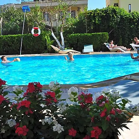 Tuncer Garden Hotel