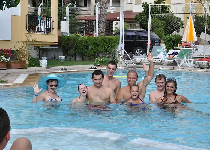 Tuncer Garden Hotel 3*