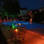 Hotel Tuncer Garden 3*