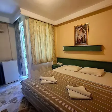 Tuncer Garden Otel 3*