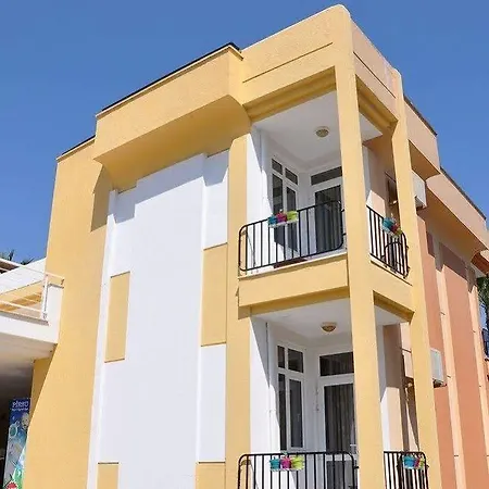 Tuncer Garden 3* Кемер