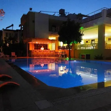 Отель Tuncer Garden 3*
