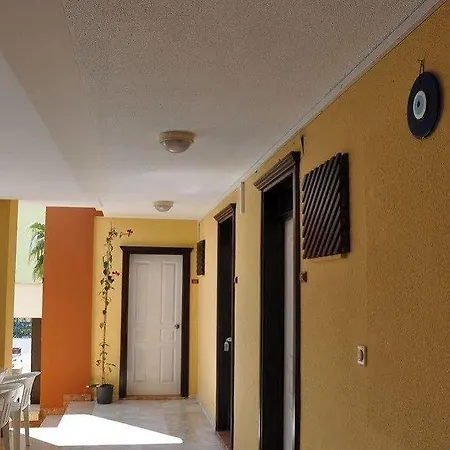 Tuncer Garden Отель 3*