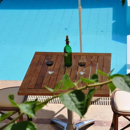 Hotel Tuncer Garden